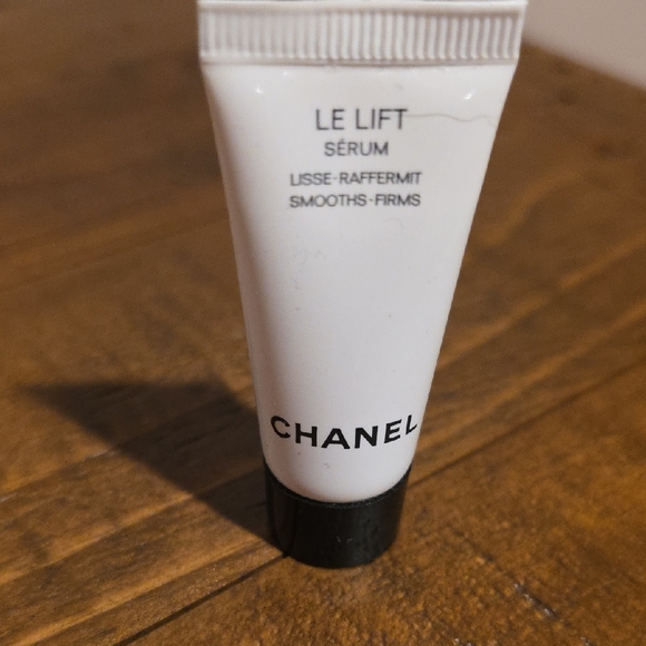 Chanel Sample Set - Picture 8 of 13